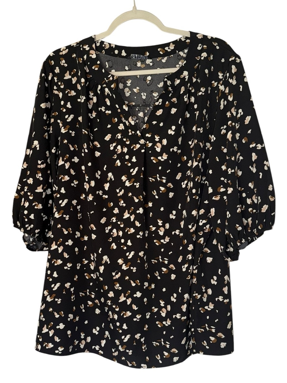 Bloom Chic Black Floral Print V-Neck Puff Sleeve Top